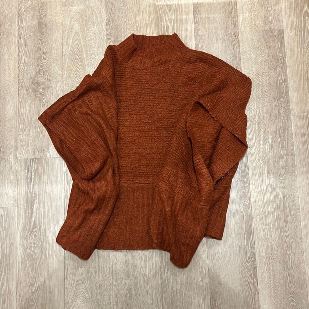 Universal thread poncho sweater orange
